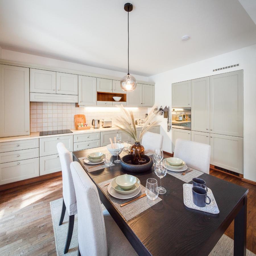 Silver Willow Luxury Apartment Шопрон Экстерьер фото